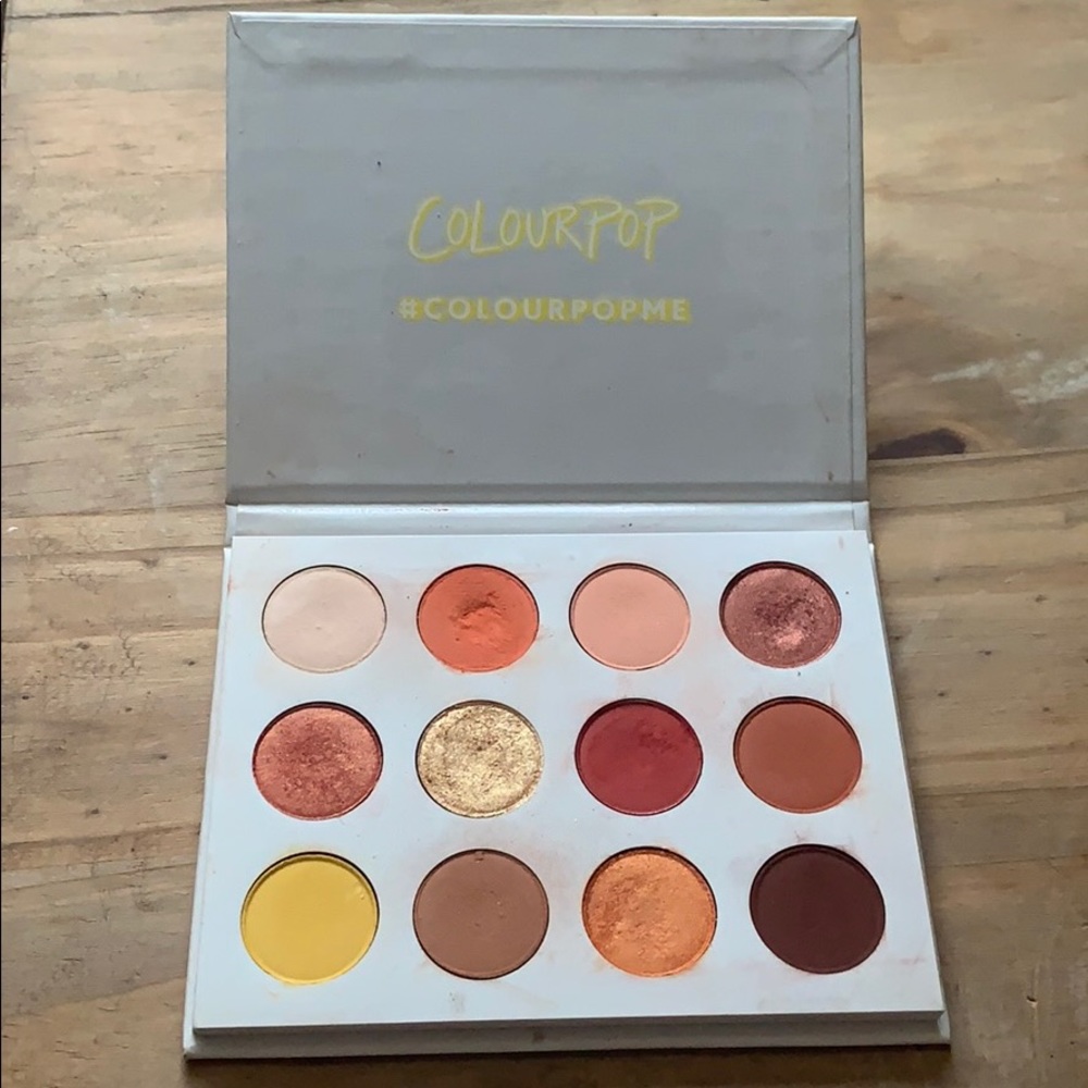 Yes please colourpop eyeshadow palette - Picture 1 of 3